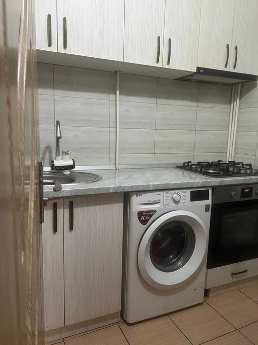 vand garsoniera renovata