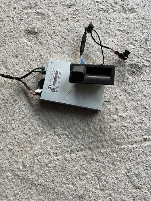 Камера за паркиране заден ход Ауди А4 А5 Audi A4 8k A5 Q5 оригинална