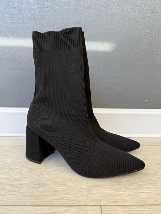 Продам чулочные ботильоны.