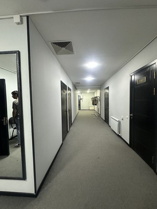 Аренда 1000 кв 2 этаж первая линия метро рядом Юнусабад