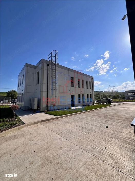 Vis a vis de METRO spatiu de birouri 108mp si teren 866mp doua cai de