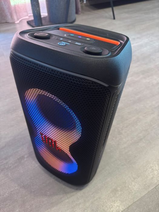 Vand 2 boxe jbl partybox 120