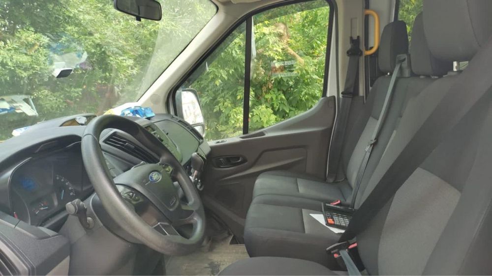 Ford transit 2019 года
