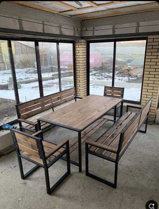 Столы со стульями