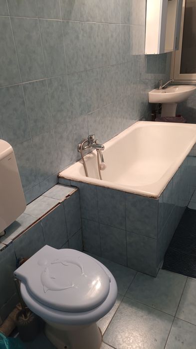 Închiriez garsoniera la metrou Dristor 1