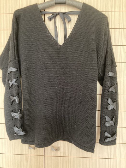 Черен ефектен дамски пуловер