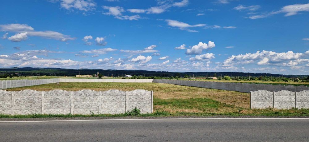 Teren intravilan de vânzare – 2.500 mp – DN64, Comuna Mihăești, jud. Vâlcea