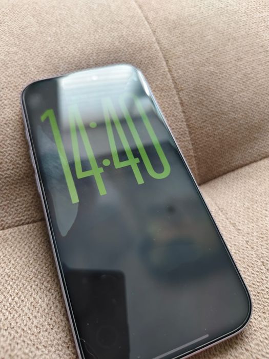 Продам iphone 17 256Г