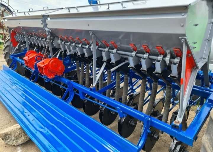 Продам Сівалка Elvorti C3 3.6