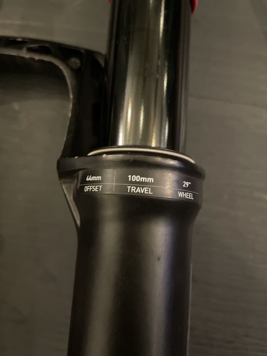 Vând/Schimb furca RockShox SID SL Select RL 29” Boost 15x110 | 100 mm | DebonAir | Remote Lockout | Gât 18 cm