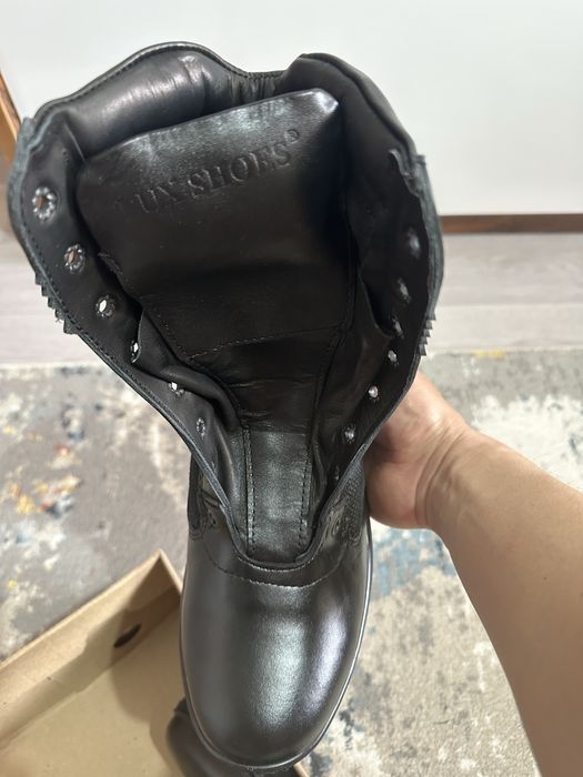 Продам берцы новые