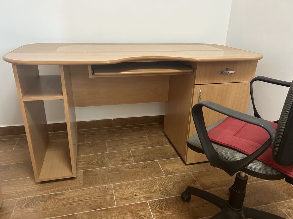 Vand mobilier birou culoare fag