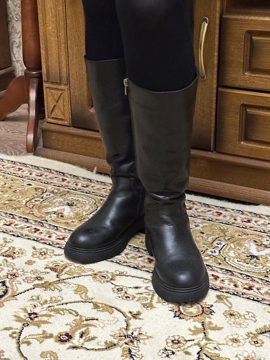 Продам зимние сапоги