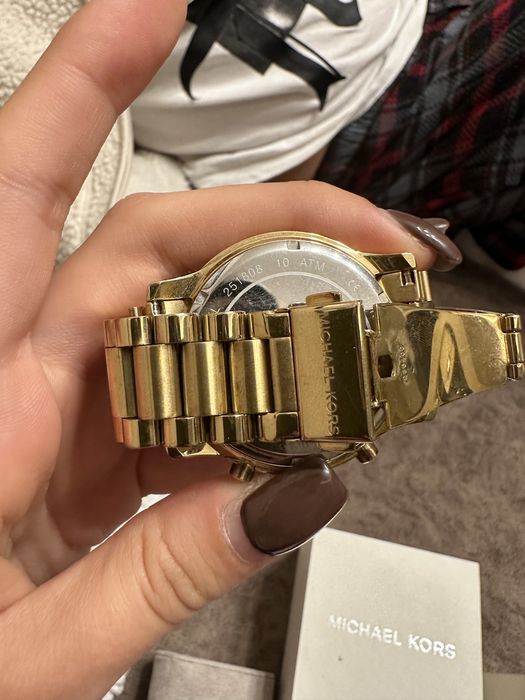 Часовник Michael Kors