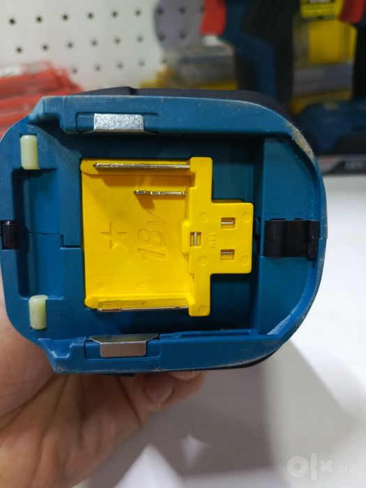 Продаю гайковёрти  Makita DTW 190.