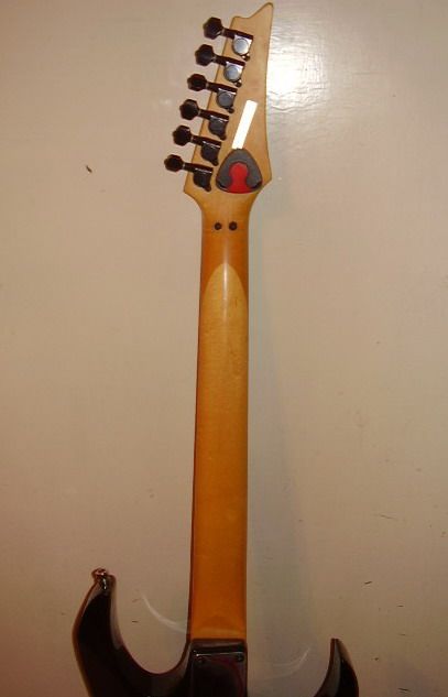 Продавам китара електрическа IBANEZ RG550LH за лява ръка