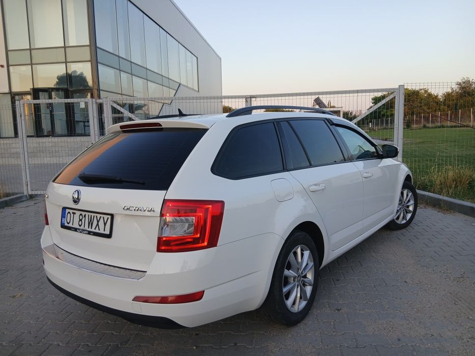 Skoda Octavia 2.0 tdi  150 cp Keyless/xenon/follow me/
