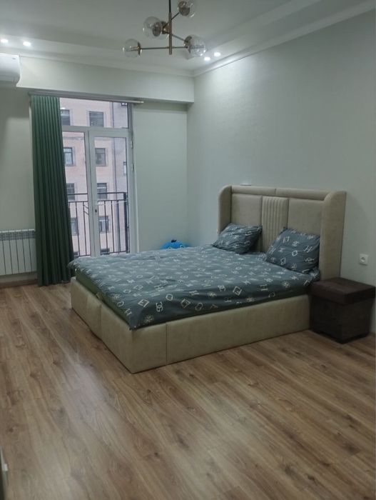 Продается квартира в Яшнабадском районе Олмос махал. 2х комнатная