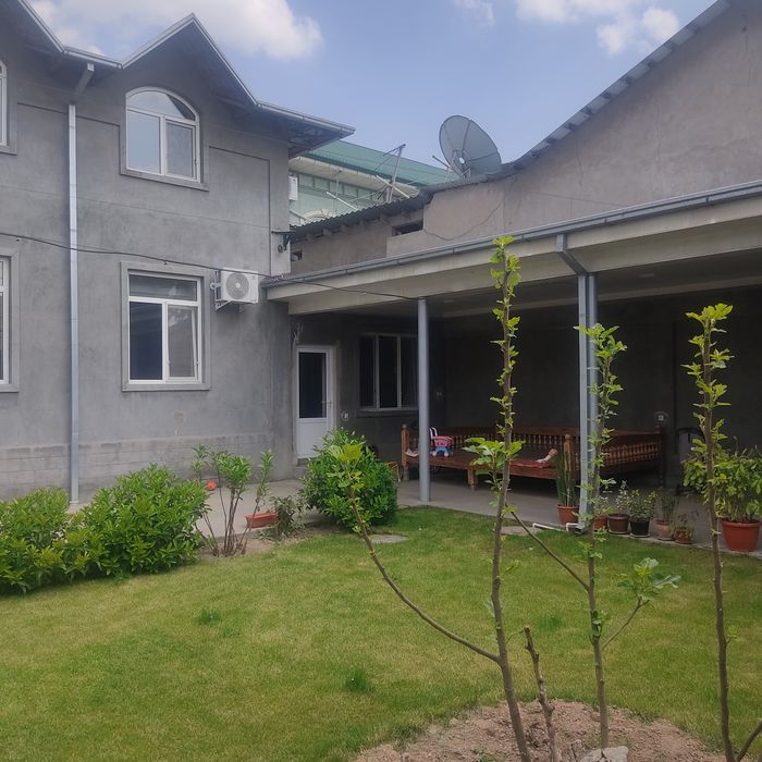 СРОЧНО ПРОДАЕТСЯ ЕВРОДОМ 6 сотых 8 комнаты (Яшнабадский район)