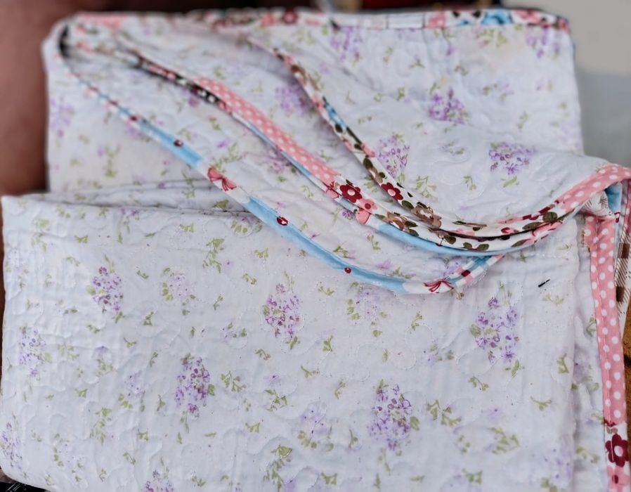 Стёганое одеяло-покрывало и подушки