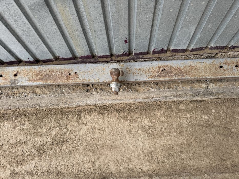 Задний бампер с фаркопом от нивы