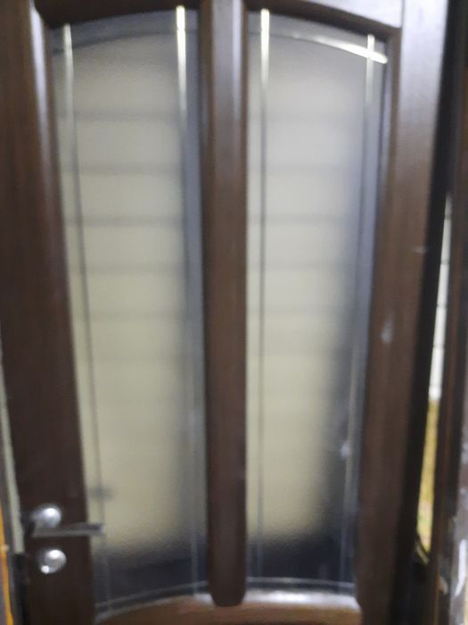 Продам двери б/у