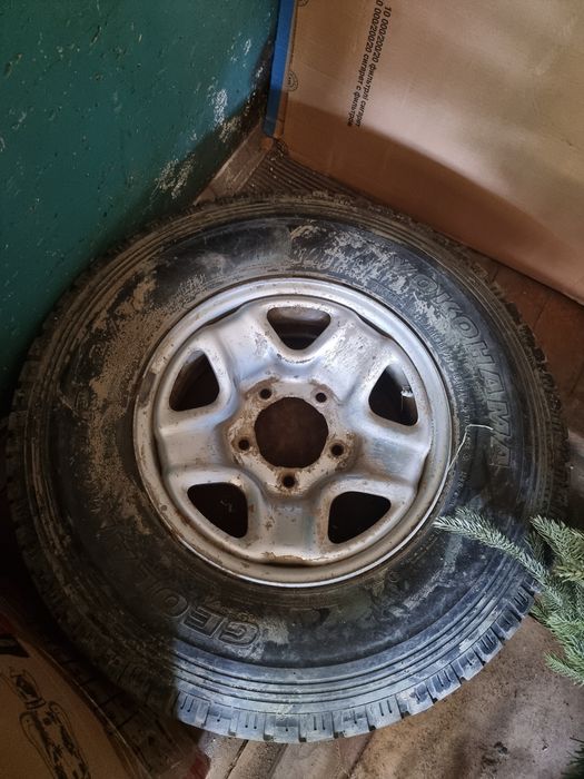 Продам запаску крузак 100