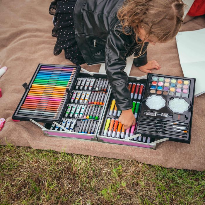 Комплект за рисуване