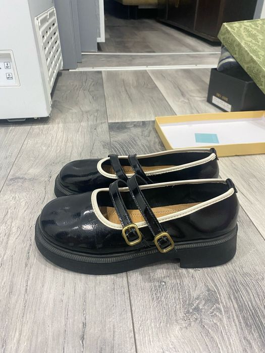 Туфли черного цвета