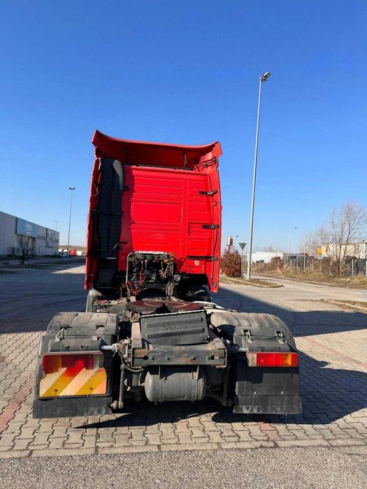 Dezmembrăm VOLVO FH12 EURO 3