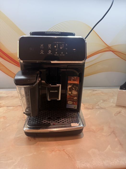 Philips Series 2200 LatteGo EP2231/40 – автоматична кафемашина с капучино