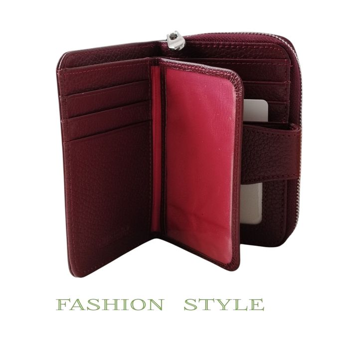 Дамски портфейл от естествена кожа