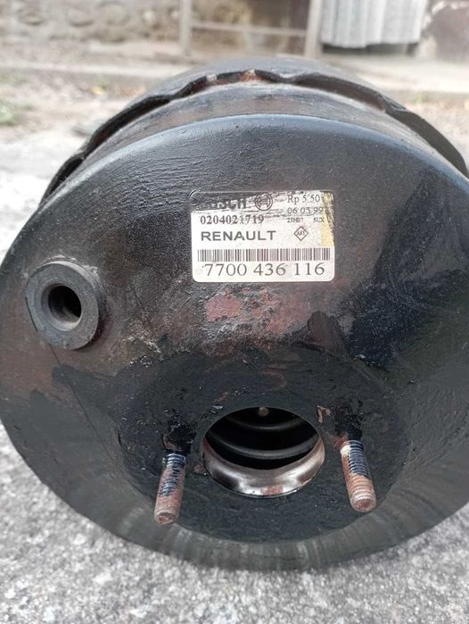 Dezmembrez laguna1 1,6 16v 1998