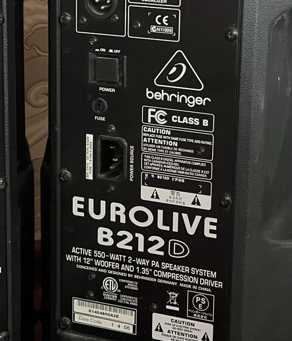 Колонки  пара профессионально акустики Behringer B212