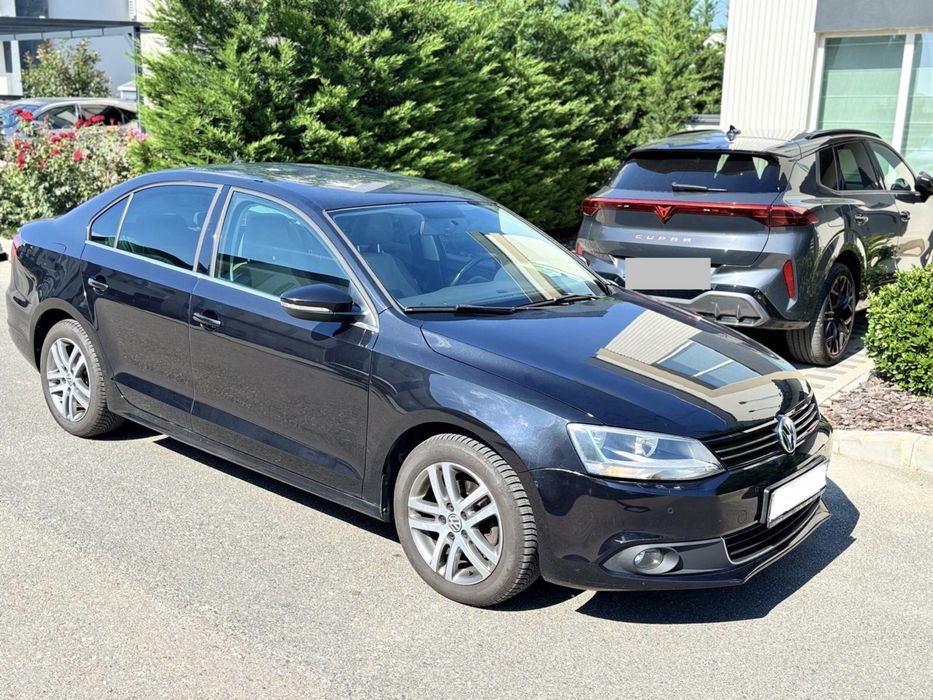 VOLKSWAGEN Jetta 2011 — imagine 2