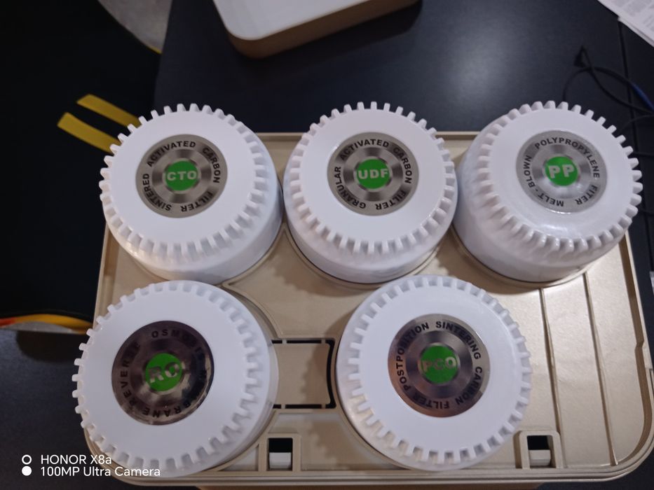 Suv filtrlarni sotish va o'rnatish xizmatlarini taklif etadi