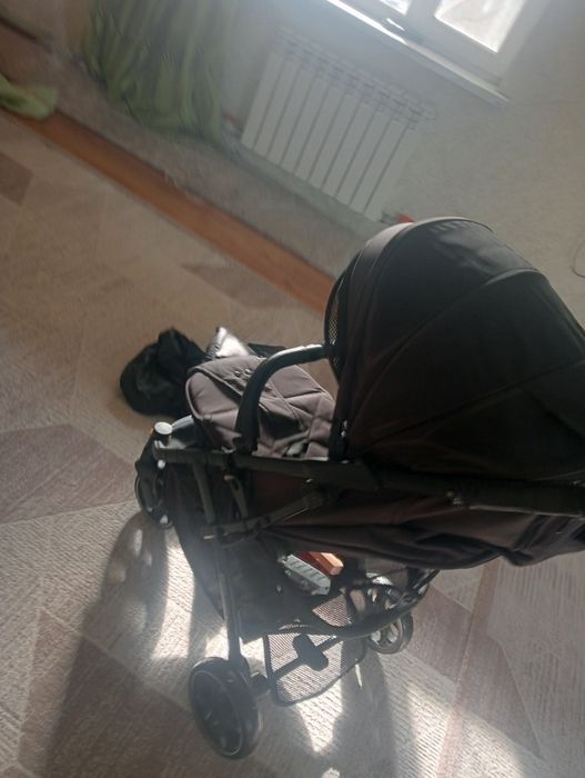 Продаю коляску отличном состояние