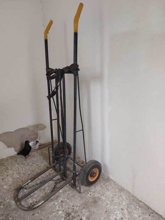 Тәшкі. Қол арба.