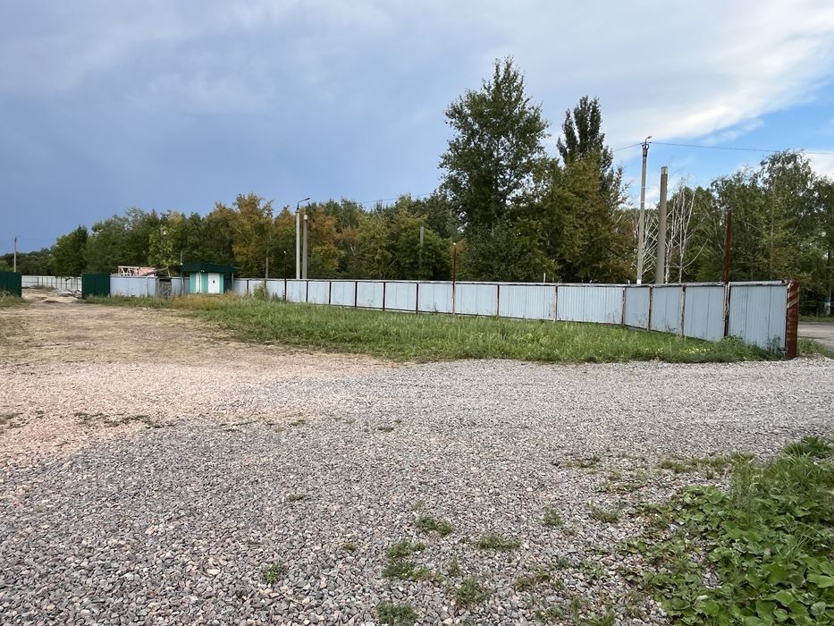 Продам земельный участок с помещением