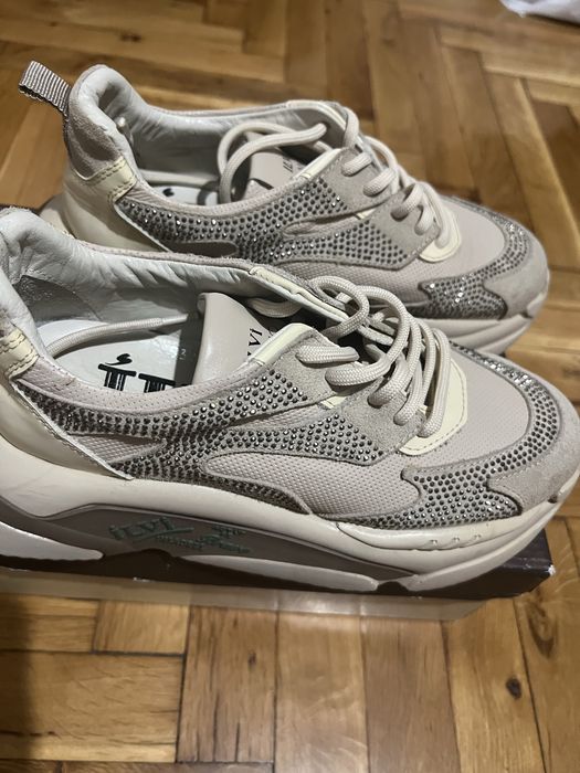 Уникални сникърси