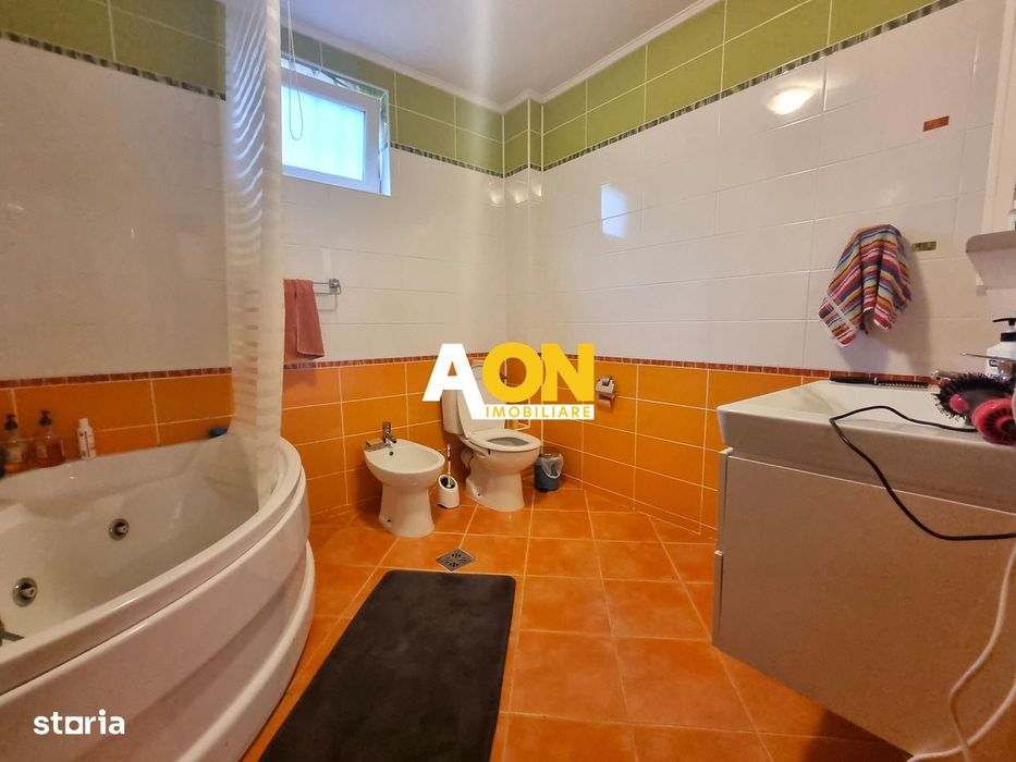 Apartament 4 camere, 102 mp utili, la vila, cu 100 mp teren, Cetate
