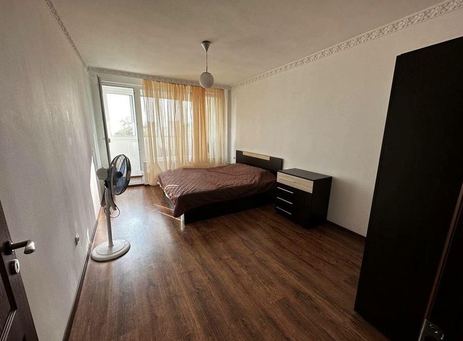 Дава се под наем Двустаен апартамент в Бургас, Лазур - 55 кв.м за 382.5 € - Снимка #3