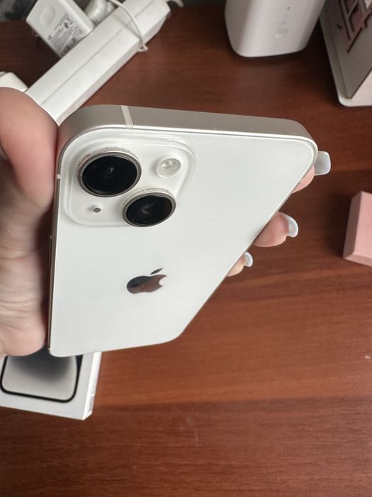 iPhone 14 в идиальном состоянии
