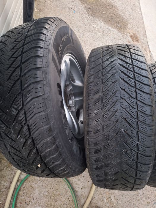 гуми с джанти  Goodyear 265/70R16