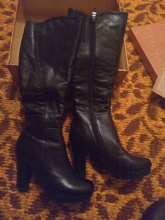 Кожанная ботинка