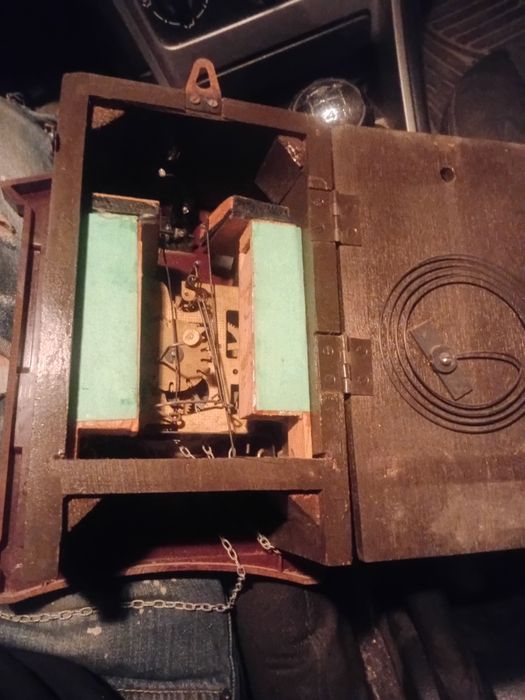 Ceas perete nefuncțional