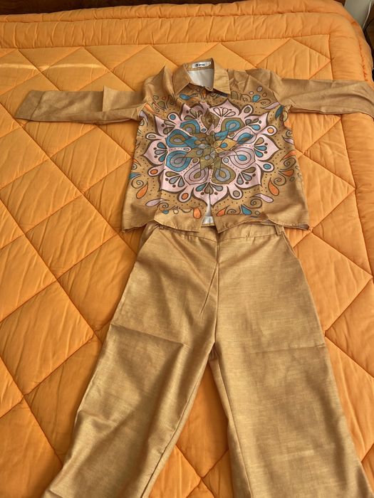 Дамски костюм