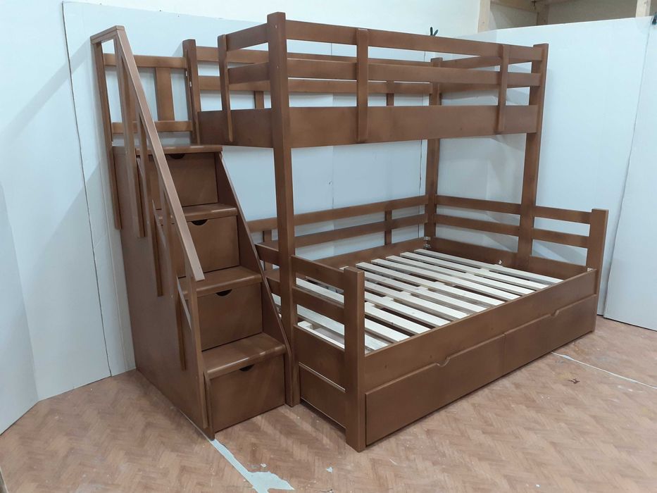 TRANSPORT GRATUIT.Pat etajat cu scara tip sertare,cod 3522