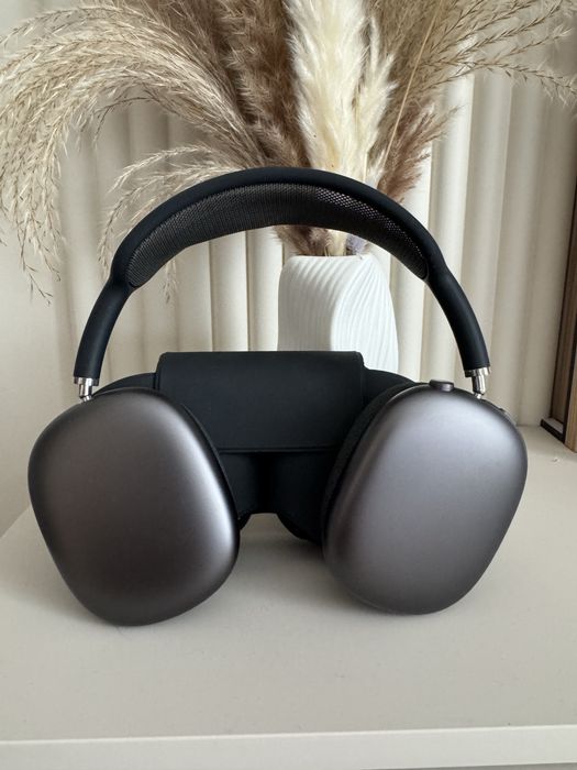 Продам наушники Apple AirPods Max