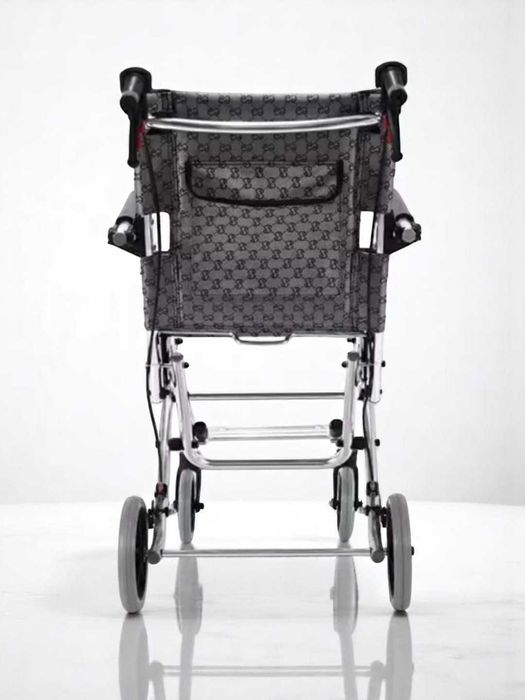 Механическая инвалидная Кресло-коляска с круглыми подлокотниками